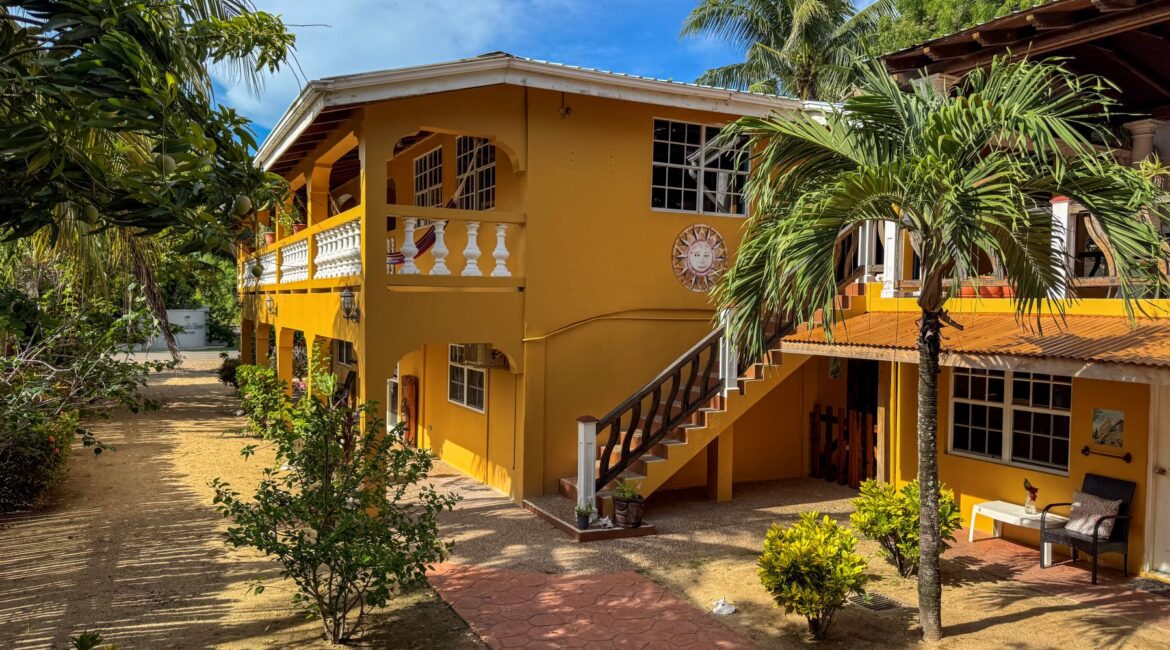 Boutique Hotel in Hopkins famous Hotel Zone