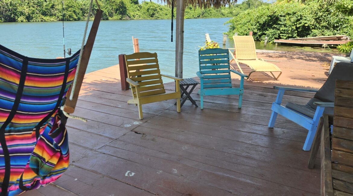 2 side by side lots on Sittee River guest house with dock